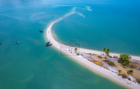 Luftaufnahme des Laem Haad Beach in Koh yao yai, Phang Nga, Thailand, Südostasien