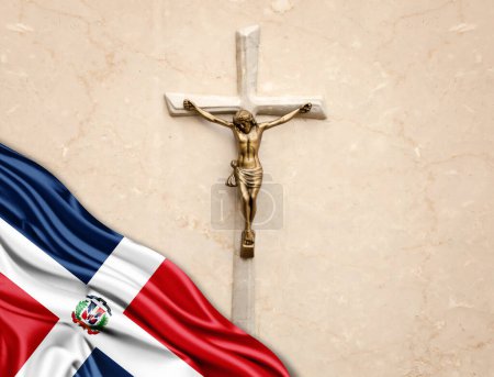 Téléchargez les photos : Drapeau de la République dominicaine en soie avec Jésus-Christ, statue, croix, appuyé sur fond de marbre - en image libre de droit