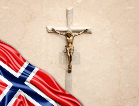 Foto de Bandera de Noruega de seda con Jesucristo, estatua, cruz, apoyada sobre fondo de mármol - Imagen libre de derechos