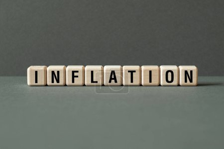 Inflation - Wortkonzept auf Bausteinen, Text, Buchstaben