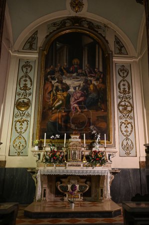 Téléchargez les photos : The Cathedral of the Madonna del Ponte is the main place of worship in Lanciano. In Feb. 1909, Pope Pius X elevated it to the rank of minor basilica, and in 1940 it was declared a National Monument - en image libre de droit