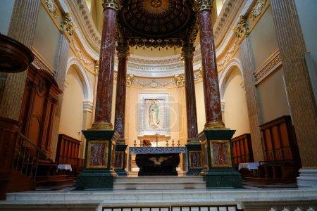 Foto de La Crosse, Wisconsin - 2 de julio de 2022: Detalles interiores del Santuario de Nuestra Señora de Guadalupe - Imagen libre de derechos