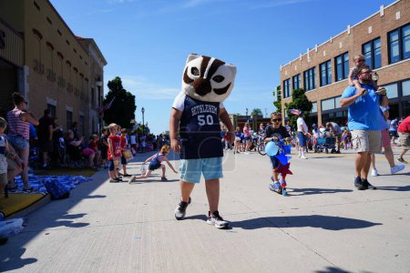 Foto de Sheboygan, Wisconsin - 4 de julio de 2022: Desfile de participantes del Freedom Fest - Imagen libre de derechos