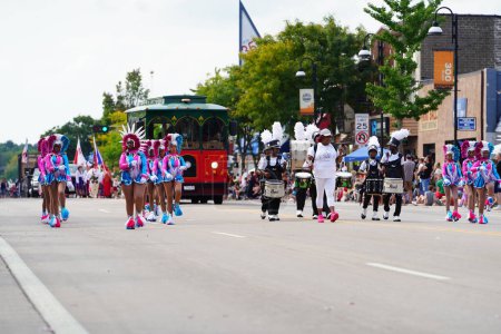 Foto de Wisconsin Dells, Wisconsin Estados Unidos - 16 de septiembre de 2023: Desfile del festival de otoño de Wa Zha Wa en Wisconsin Dells - Imagen libre de derechos