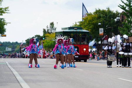 Foto de Wisconsin Dells, Wisconsin Estados Unidos - 16 de septiembre de 2023: Desfile del festival de otoño de Wa Zha Wa en Wisconsin Dells - Imagen libre de derechos