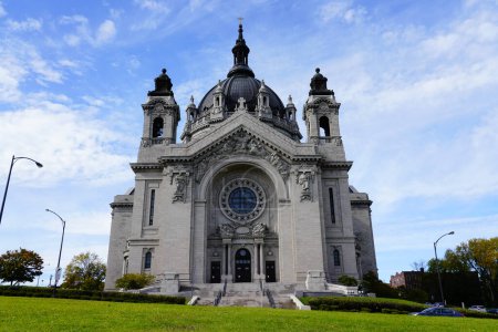 Foto de Iglesia Católica de San Pablo en Minnesota, EE.UU. - Imagen libre de derechos