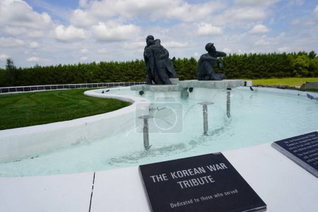 Téléchargez les photos : Neillsville, Wisconsin États-Unis - 28 juillet 2023 : Site commémoratif d'anciens combattants coréens à Highground Veteran's Memorial site. - en image libre de droit