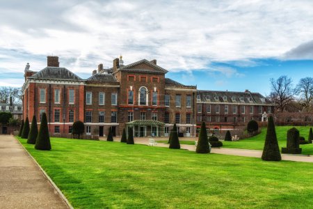 Una vista del magnífico Palacio de Kensington en Londres, Inglaterra