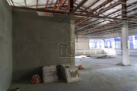Téléchargez les photos : Rénover la maison neuve avec cadre de plafond suspendu chantier de construction - en image libre de droit