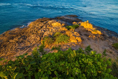Téléchargez les photos : Lever de soleil coloré matin ciel bord de mer nature paysage - en image libre de droit