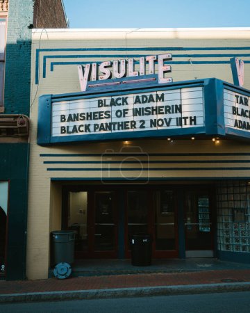 Foto de Cartel vintage de Visulite Cinemas, Staunton, Virginia - Imagen libre de derechos
