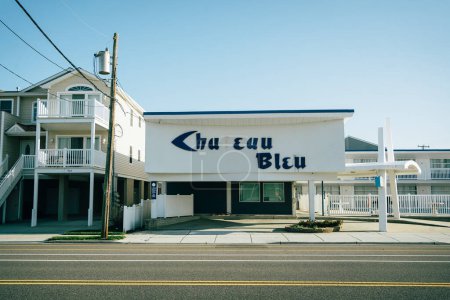 Téléchargez les photos : Panneau vintage Chateau Bleu Motel, North Wildwood, New Jersey - en image libre de droit