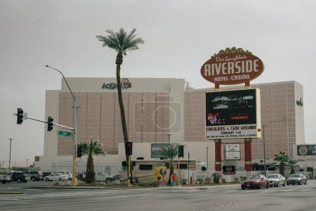 Foto de Don Laughlins Riverside Resort Hotel and Casino, Laughlin, Nevada - Imagen libre de derechos