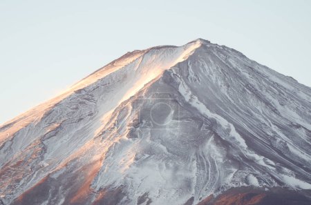 Foto de Monte Fuji cubierto de nieve. Parque Nacional Fuji-Hakone-Izu. Honshu. Japón. - Imagen libre de derechos