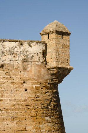 Téléchargez les photos : Détail des murs de San Carlos. Cadix. Andalousie. Espagne. - en image libre de droit