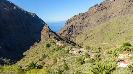 Luftaufnahme des berühmten Masca-Dorfes in den Teno-Bergen auf Teneriffa. Kanarische Inseln, Spanien