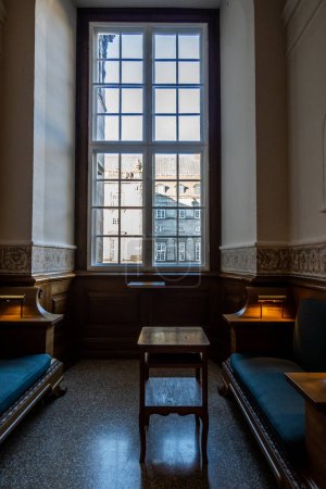 Téléchargez les photos : Copenhague, Danemark Un coin salon dans les couloirs du Parlement danois, Folketinget, dans le palais Christiansborg. - en image libre de droit