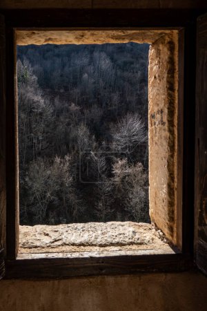 Roccamorice, Italien Das Innere des antiken Eremo di San Bartolomeo-Klosters in den Majella-Bergen.