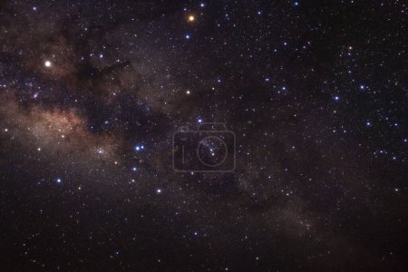 Téléchargez les photos : Galaxie de la Voie lactée avec étoiles et poussière spatiale dans l'univers - en image libre de droit