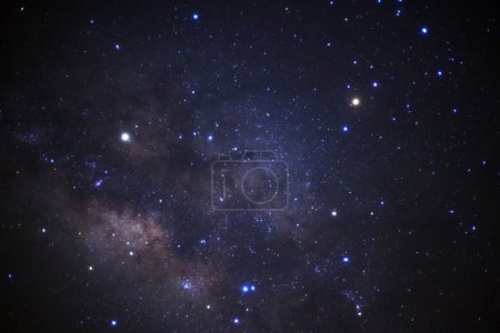 Foto de El centro de la galaxia Vía Láctea. Exposición larga fotografía.con grano - Imagen libre de derechos