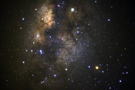 Foto de Primer plano de la galaxia Vía Láctea. Fotografía de larga exposición. Con grano - Imagen libre de derechos