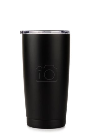 Foto de Botella de termo negro, vaso de vidrio sobre fondo blanco - Imagen libre de derechos