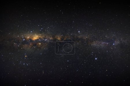 Foto de Galaxia Vía Láctea con estrellas y polvo espacial en el universo. - Imagen libre de derechos