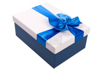 Foto de Caja de regalo blanca con cinta azul aislada sobre fondo blanco - Imagen libre de derechos