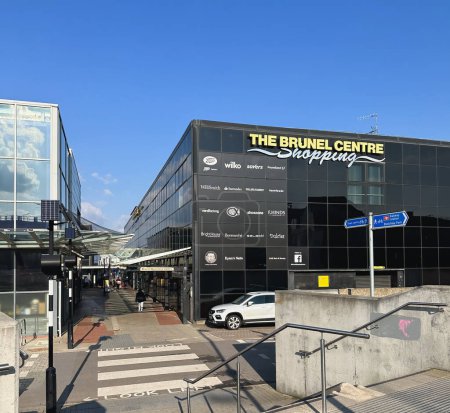 Téléchargez les photos : Le Brunel Centre Shopping à Bletchley, Milton Keynes, Angleterre - en image libre de droit