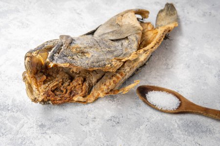 Téléchargez les photos : Cod preserved in salt is a fish used in recipes during Easter - en image libre de droit