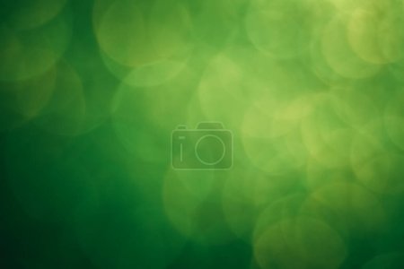 Foto de Borroso verde bokeh luces de fondo. Colores naturales. - Imagen libre de derechos