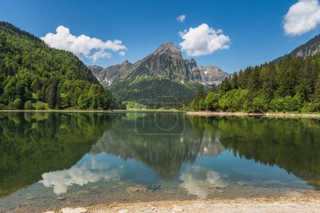 Lake Obersee with view towards Bruennelistock (2133 m) in the Glarus Alps, Naefels, Canton Glarus, Switzerland