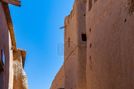 Foto de Ksar Ait Ben Haddou, antiguo pueblo bereber de adobe-ladrillo o kasbah. Ouarzazate, Draa-Tafilalet, Marruecos, África del Norte - Imagen libre de derechos