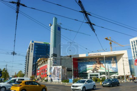 Foto de Bucarest, Rumania - 18 de octubre de 2023: AFI Cotroceni, el centro comercial más grande de Rumania, en Bucarest. - Imagen libre de derechos