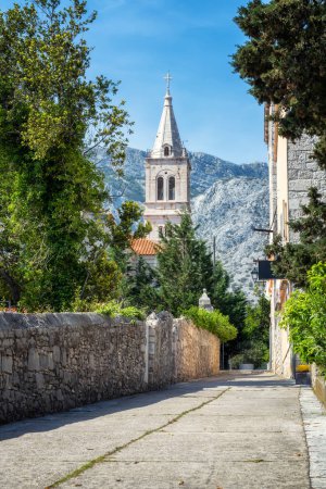 Téléchargez les photos : Monastère franciscain Notre-Dame de l'Ange à Orebic, péninsule de Peljesac, Croatie - en image libre de droit