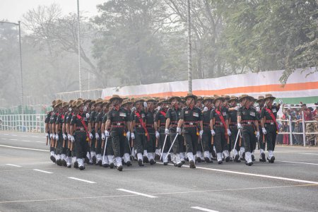 Foto de Assam Rifles Officers preparing for taking part in the upcoming Indian Republic Day parade at Indira Gandhi Sarani, Kolkata, West Bengal, India on January 2023 - Imagen libre de derechos