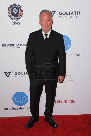 Foto de Beverly Hills, CA USA - 22 de abril de 2023: Paul Kemsley asiste a la Gala de Recaudación de Fondos para Desamparados No Sin Dientes. - Imagen libre de derechos