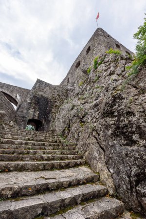 Foto de Herceg Novi, Montenegro - 06 de agosto de 2023: Forte Mare Fortress en Herceg Novi, Montenegro. - Imagen libre de derechos