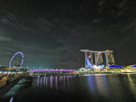 Téléchargez les photos : Beautiful view of Singapore Marina bay sands - en image libre de droit
