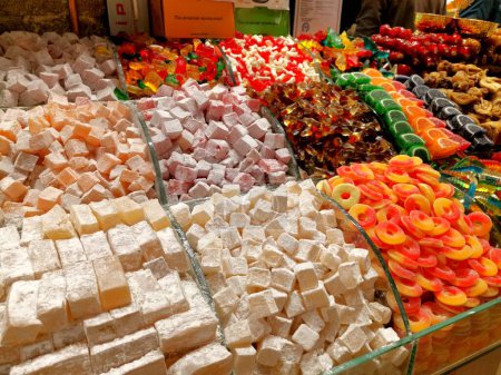 Téléchargez les photos : Delicacy and many kind om dried fruits - en image libre de droit