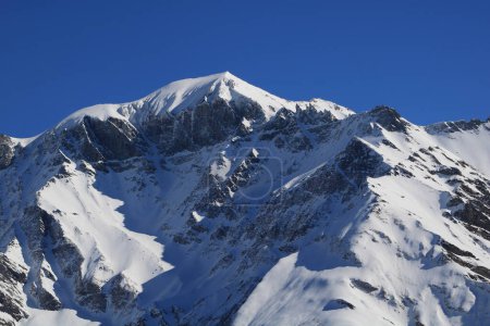 Foto de Piz Segnas en invierno visto desde Elm, Suiza. - Imagen libre de derechos