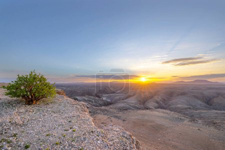 Téléchargez les photos : Lever de soleil sur le canyon de Kuiseb dans le désert de Namibie Namibie - en image libre de droit