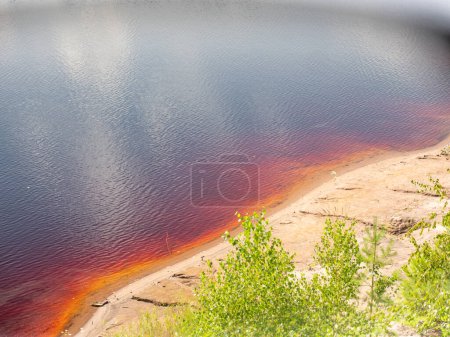 Téléchargez les photos : Parc minier géologique Leknica Lacs toxiques dans l'ancienne mine à ciel ouvert Babina à Leknica, Pologne - en image libre de droit