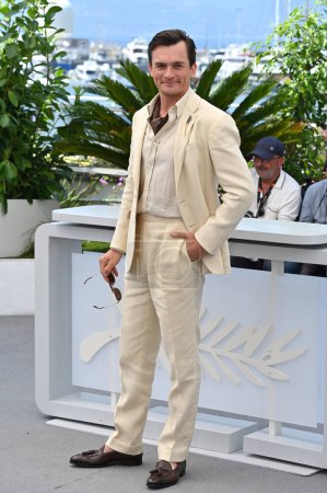 Téléchargez les photos : CANNES, FRANCE. 24 mai 2023 : Rupert Friend au photocall pour Asteroid City au 76ème Festival de Cannes - en image libre de droit