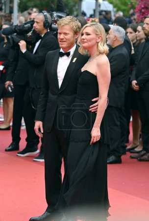 Foto de CANNES, FRANCIA 20 de mayo de 2023: Kirsten Dunst y Jesse Plemons se estrenan en el 76º Festival de Cannes - Imagen libre de derechos