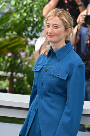 Foto de CANNES, FRANCIA 27 de mayo de 2023: Alba Rohrwacher en la photocall para La Chimera en el 76º Festival de Cannes - Imagen libre de derechos