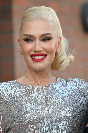 Téléchargez les photos : LOS ANGELES, CA. 19 octobre 2023 : Gwen Stefani sur Hollywood Boulevard où Gwen Stefani a été honoré avec une étoile sur le Hollywood Walk of Fame. - en image libre de droit