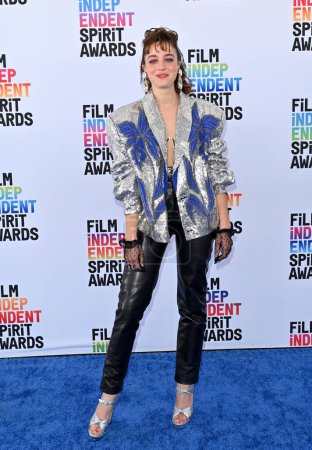 Foto de SANTA MONICA, CA. 04 de marzo 2023: Beatrice Granno en los Premios Film Independent Spirit 2023 en Santa Mónica - Imagen libre de derechos
