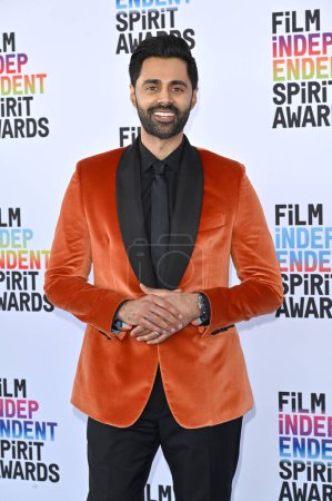 Téléchargez les photos : SANTA MONICA, CA. 04 mars 2023 : Hasan Minhaj aux Film Independent Spirit Awards 2023 à Santa Monica - en image libre de droit