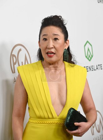 Foto de LOS ÁNGELES, CA. 25 de febrero de 2023: Sandra Oh en la 34ª edición de los Producers Guild Awards en el Beverly Hilton Hotel - Imagen libre de derechos